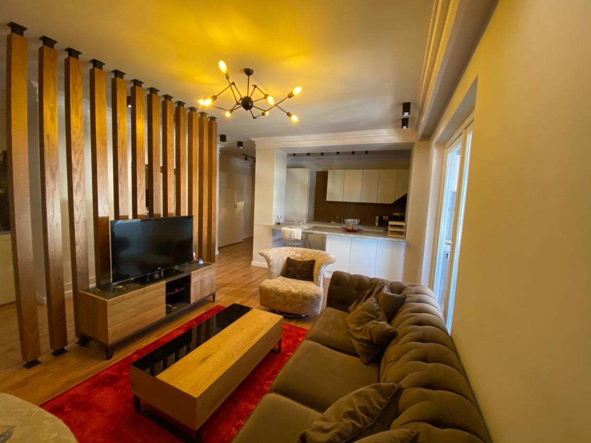 Mel'S Place Tiran Dış mekan fotoğraf